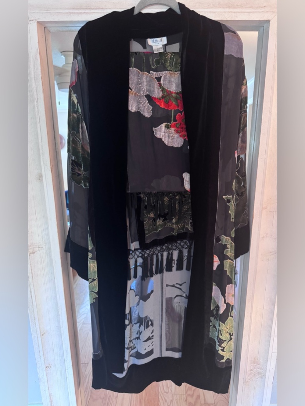 Ania Vintage Multicolor Floral Silk Velvet-Trim Robe and Shaw
